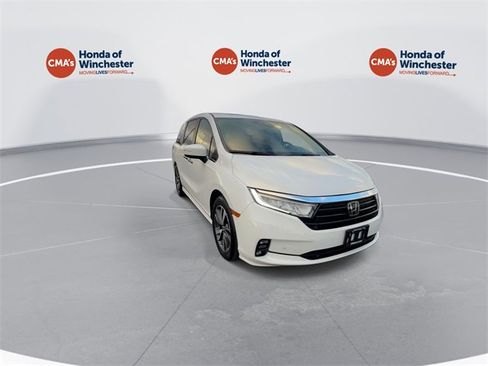 Certified 2023 Honda Odyssey Touring image 3