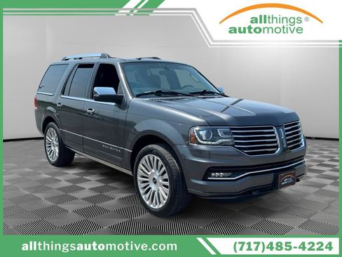 Used 2016 Lincoln Navigator Reserve AWD/4WD image 1