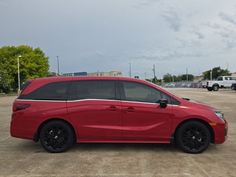Used 2026 Honda Odyssey Sport-L image 2