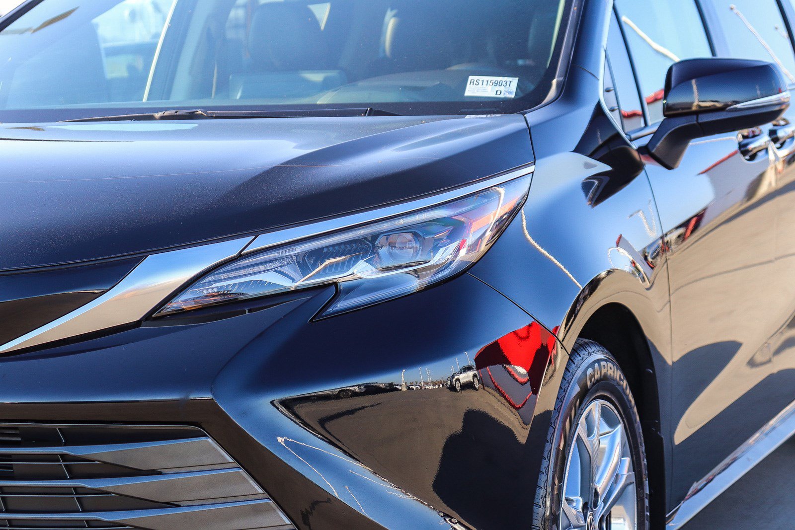 Certified 2024 Toyota Sienna Platinum AWD/4WD image 8