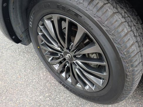 Certified 2024 INFINITI QX80 Sensory AWD/4WD image 7