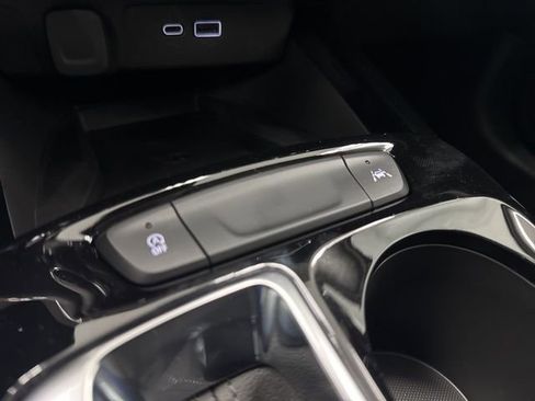New 2026 Chevrolet Trax LT FWD image 19