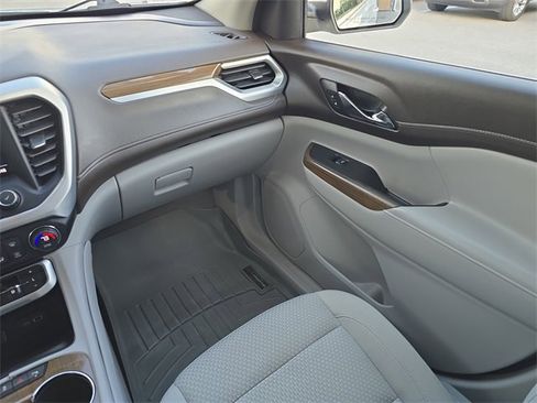 Certified 2020 GMC Acadia SLE image 15