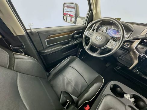 Used 2024 RAM 2500 Laramie AWD/4WD image 9
