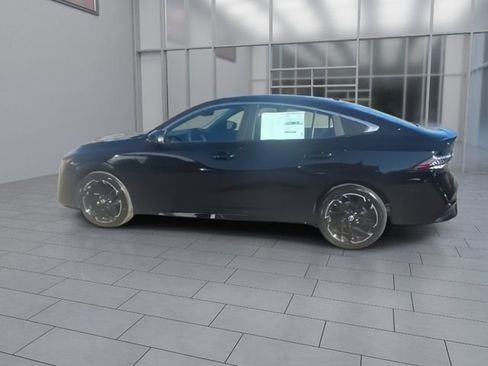 New 2026 Nissan Sentra SR image 6