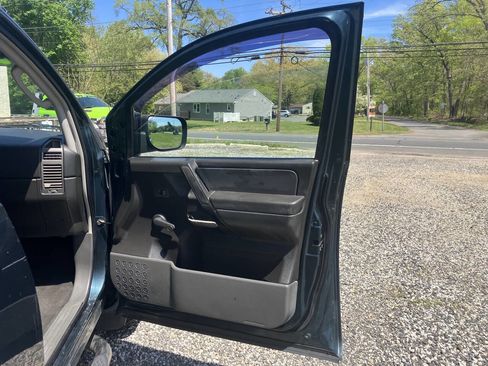 Used 2005 Nissan Titan XE AWD/4WD image 21