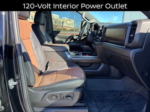 Used 2025 Chevrolet Silverado 3500 High Country w/ High Country Premium Package AWD/4WD image 21