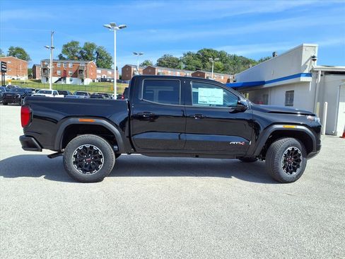 New 2026 GMC Canyon AT4 image 18