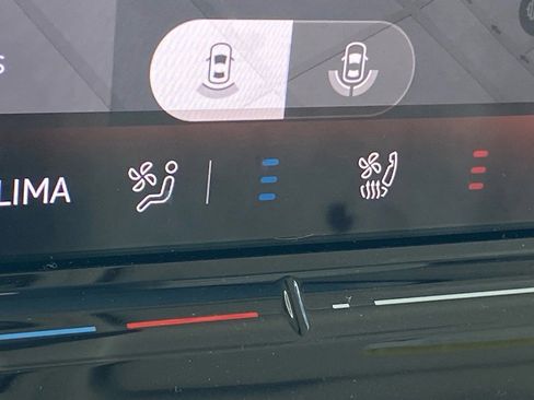 New 2025 Volkswagen ID. Buzz 1st Edition image 10