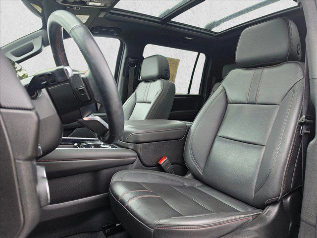 Used 2025 Chevrolet Suburban RST w/ RST Capability Package AWD/4WD image 24