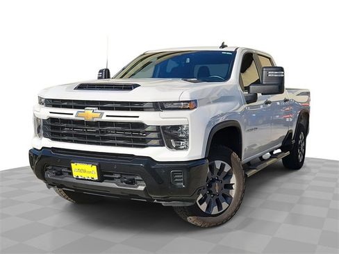 Used 2025 Chevrolet Silverado 2500 Custom w/ Custom Value Package image 1