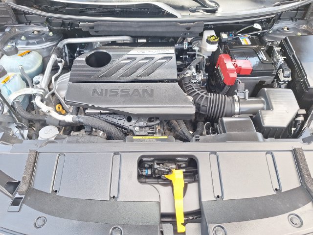 Used 2024 Nissan Rogue Platinum AWD/4WD image 22