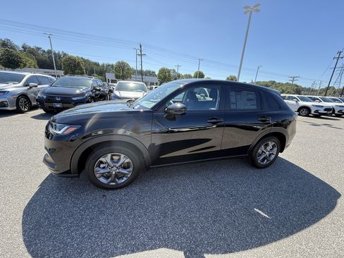 New 2026 Honda HR-V LX image 6