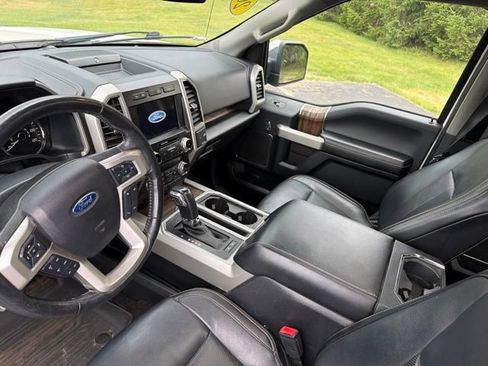 Used 2019 Ford F150 Lariat w/ Equipment Group 502A Luxury AWD/4WD image 5
