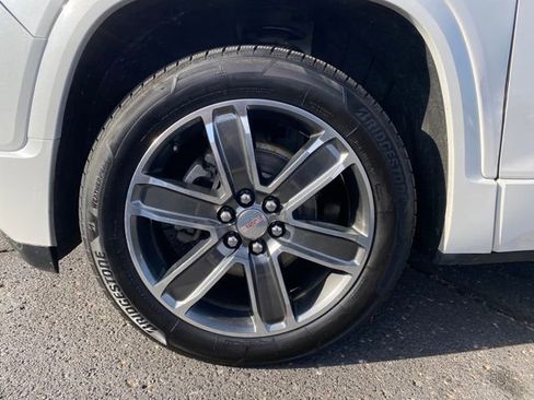 Certified 2019 GMC Acadia Denali w/ Technology Package image 25