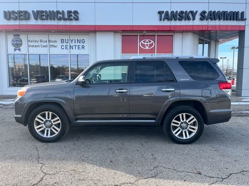 Used 2013 Toyota 4Runner Limited image 30