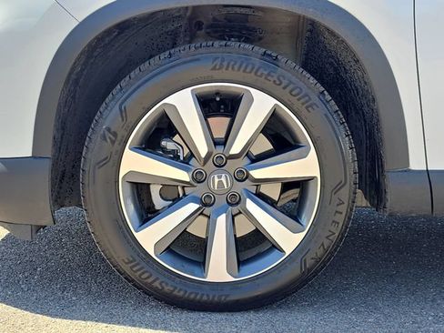 Used 2025 Honda Pilot Touring image 22
