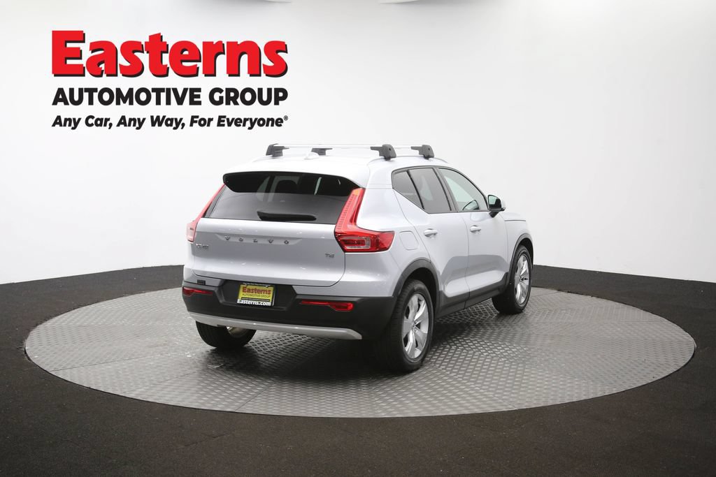 Used 2021 Volvo XC40 T4 Momentum FWD image 39