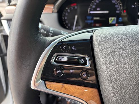 Used 2019 Cadillac XTS Luxury image 27