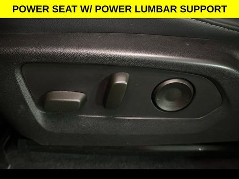 Used 2024 Chevrolet Colorado LT w/ LT Convenience Package III AWD/4WD image 6