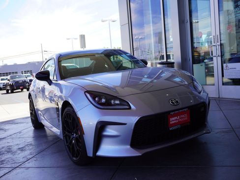 New 2026 Toyota GR86 Premium RWD image 1