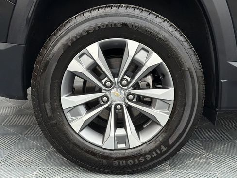 Used 2025 Chevrolet Equinox LT w/ Safety and Technology Package image 24