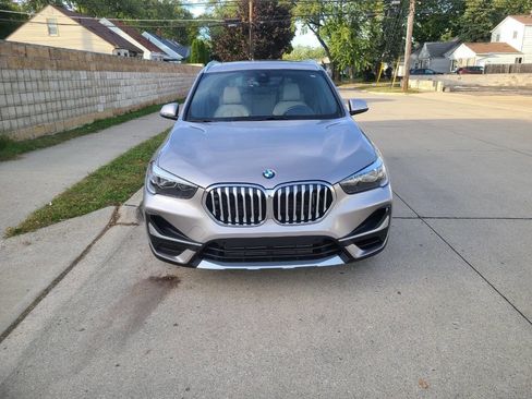 Used 2021 BMW X1 xDrive28i w/ Convenience Package image 6