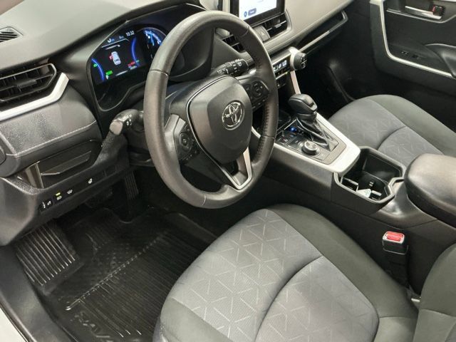 Used 2025 Toyota RAV4 XLE w/ Weather Package AWD/4WD image 15