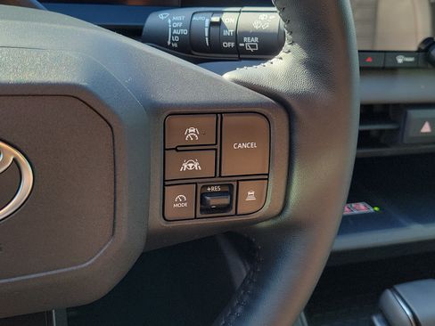 Used 2026 Toyota RAV4 FWD image 23