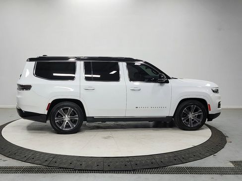 Used 2023 Jeep Grand Wagoneer 4WD image 8