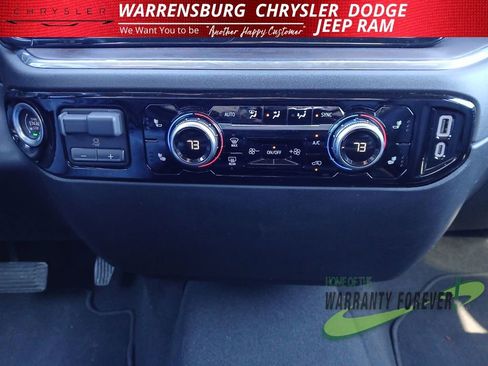 Used 2025 GMC Sierra 1500 SLT image 23