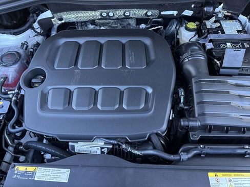 New 2026 Volkswagen Tiguan SE R-Line AWD/4WD image 17