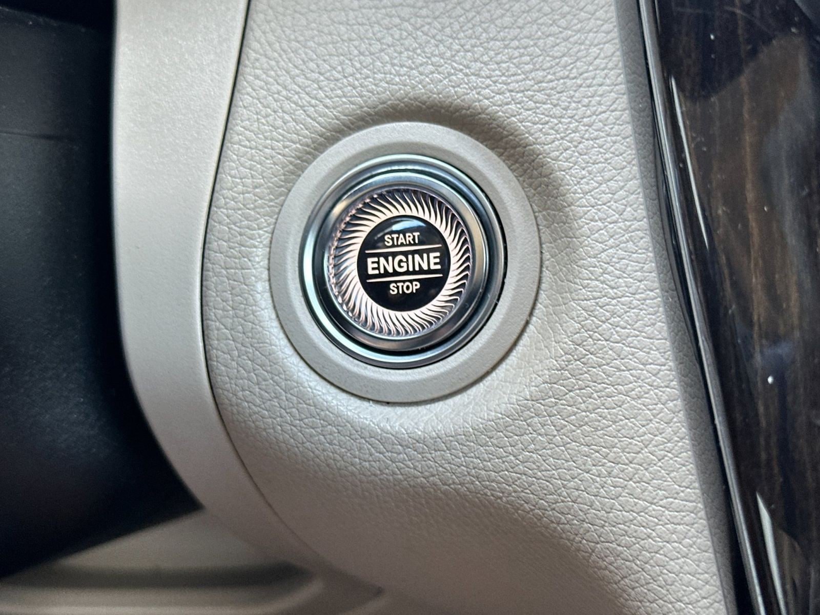 Certified 2021 Mercedes-Benz GLC 300 image 24
