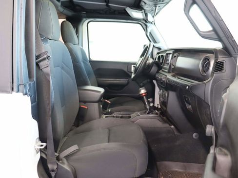 Used 2023 Jeep Wrangler Sport AWD/4WD image 16