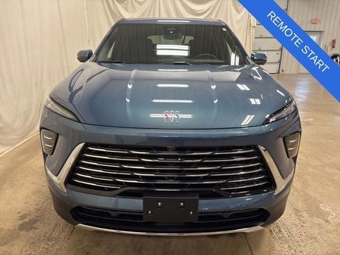 Used 2025 Buick Enclave Preferred image 9