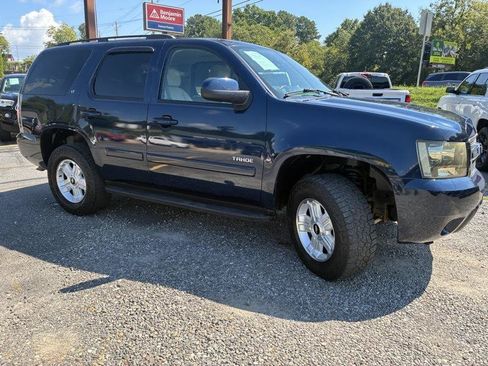 Used 2007 Chevrolet Tahoe LT w/ Skid Plate Package AWD/4WD image 2