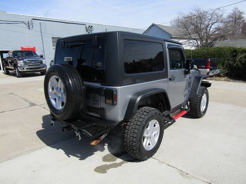 Used 2016 Jeep Wrangler Sport image 8