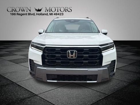 New 2026 Honda Pilot Elite image 2