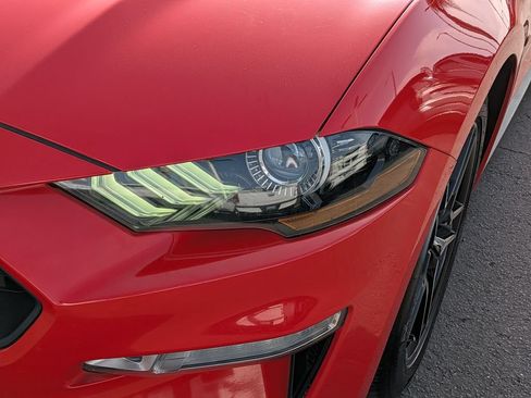 Used 2018 Ford Mustang Premium RWD image 9