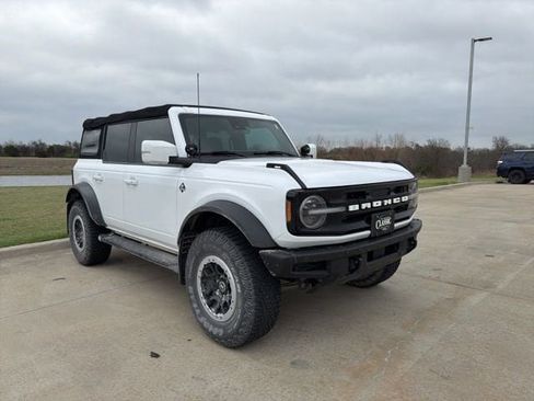 Used 2023 Ford Bronco Outer Banks w/ Sasquatch Package image 1