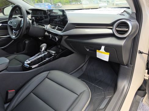 New 2026 Chevrolet Trax ACTIV w/ Driver Confidence Package FWD image 13