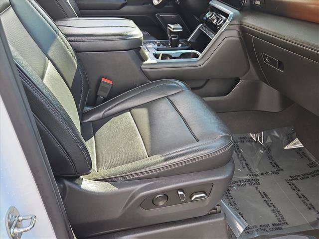 Used 2023 GMC Sierra 1500 Denali w/ Technology Package AWD/4WD image 22