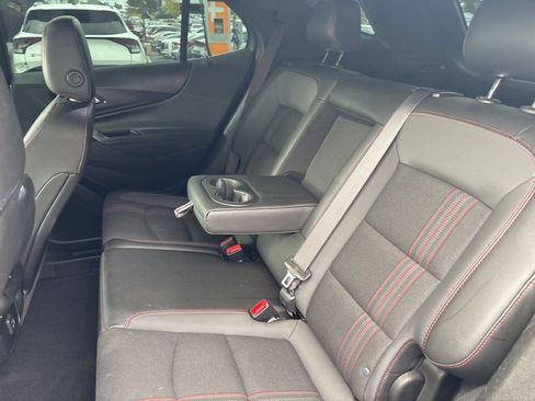 Used 2022 Chevrolet Equinox RS FWD image 16