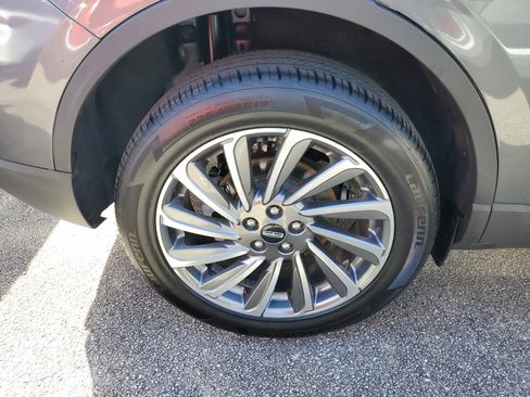 Certified 2023 Lincoln Corsair Reserve image 5