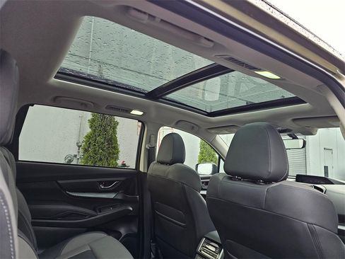 Used 2022 Subaru Ascent Onyx Edition image 15