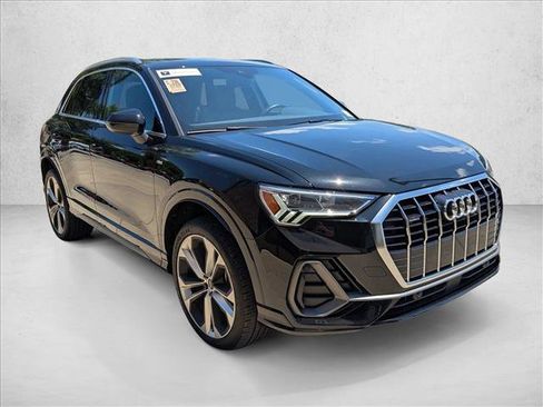 Used 2020 Audi Q3 2.0T Premium Plus AWD/4WD image 3
