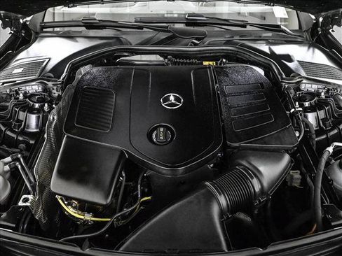 Certified 2025 Mercedes-Benz CLE 300 4MATIC Coupe image 24