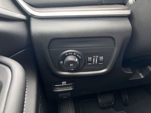 New 2025 Jeep Grand Cherokee Limited image 21