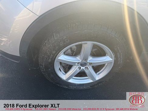 Used 2018 Ford Explorer XLT image 9
