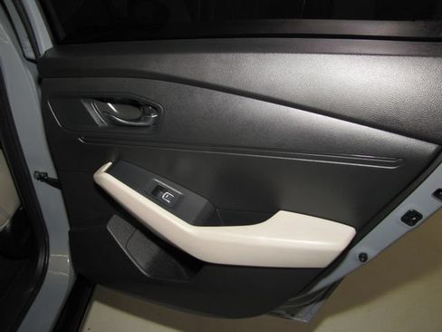 Used 2025 Honda Accord EX-L image 19